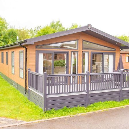 Penny Lodge With Hot Tub Malton Eksteriør billede